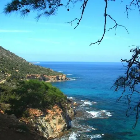 Vilă The Complete Guide To Renting Your Exclusive Holiday With Private Pool And Close To The Beach, Latchi 1263 Nicosia
