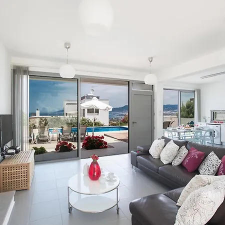 Vilă The Complete Guide To Renting Your Exclusive Holiday With Private Pool And Close To The Beach, Latchi 1263 Nicosia