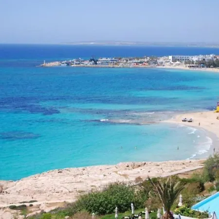 Vilă The Complete Guide To Renting Your Exclusive Holiday With Private Pool And Close To The Beach, Latchi 1263 Nicosia